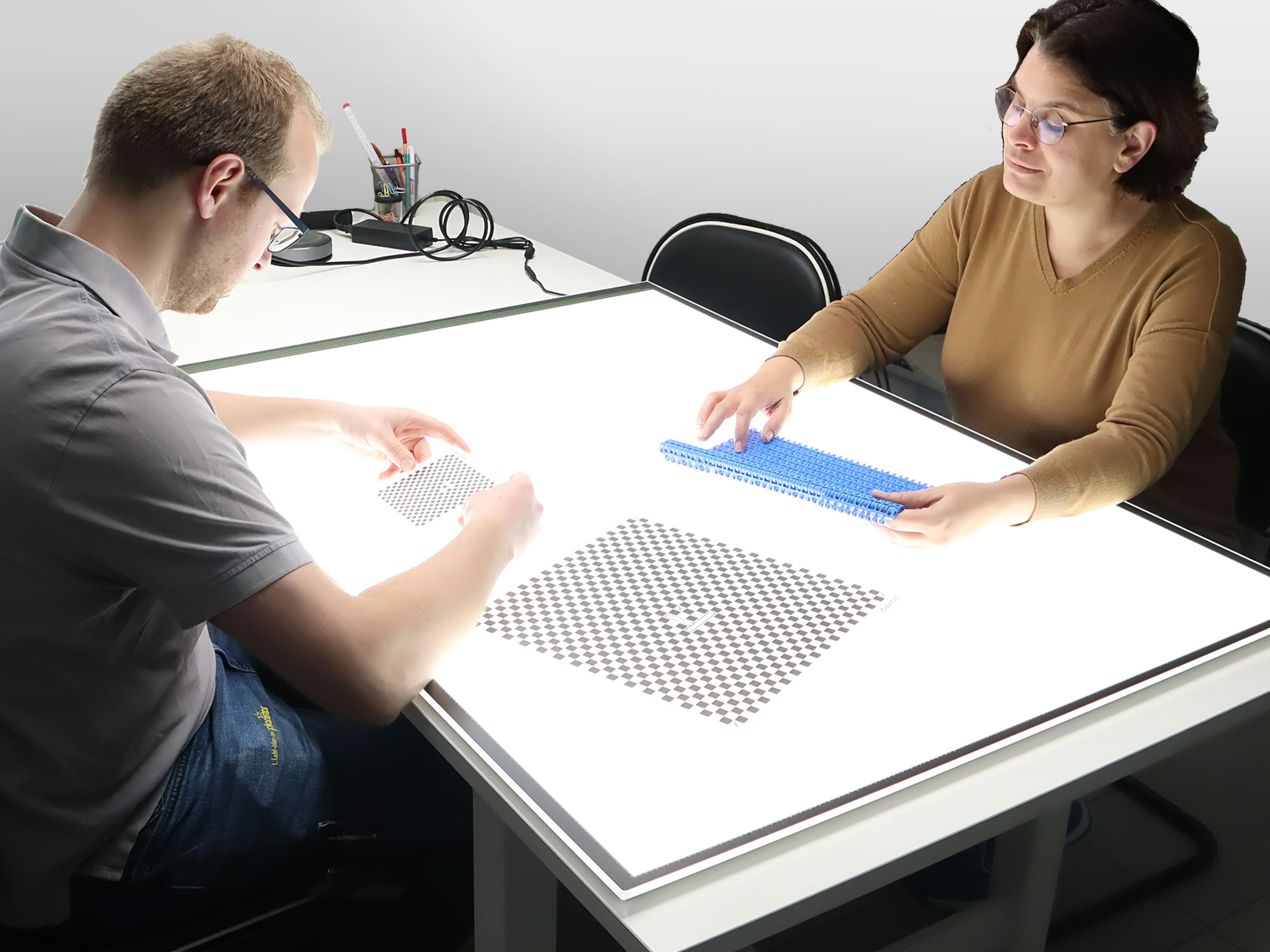 Leuchttisch für Arbeit in der Gruppe von planistar