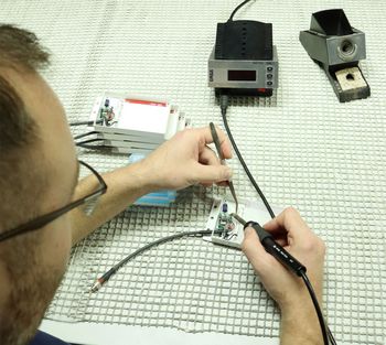 Montageleuchte mit Tageslicht für angenehmes Arbeiten