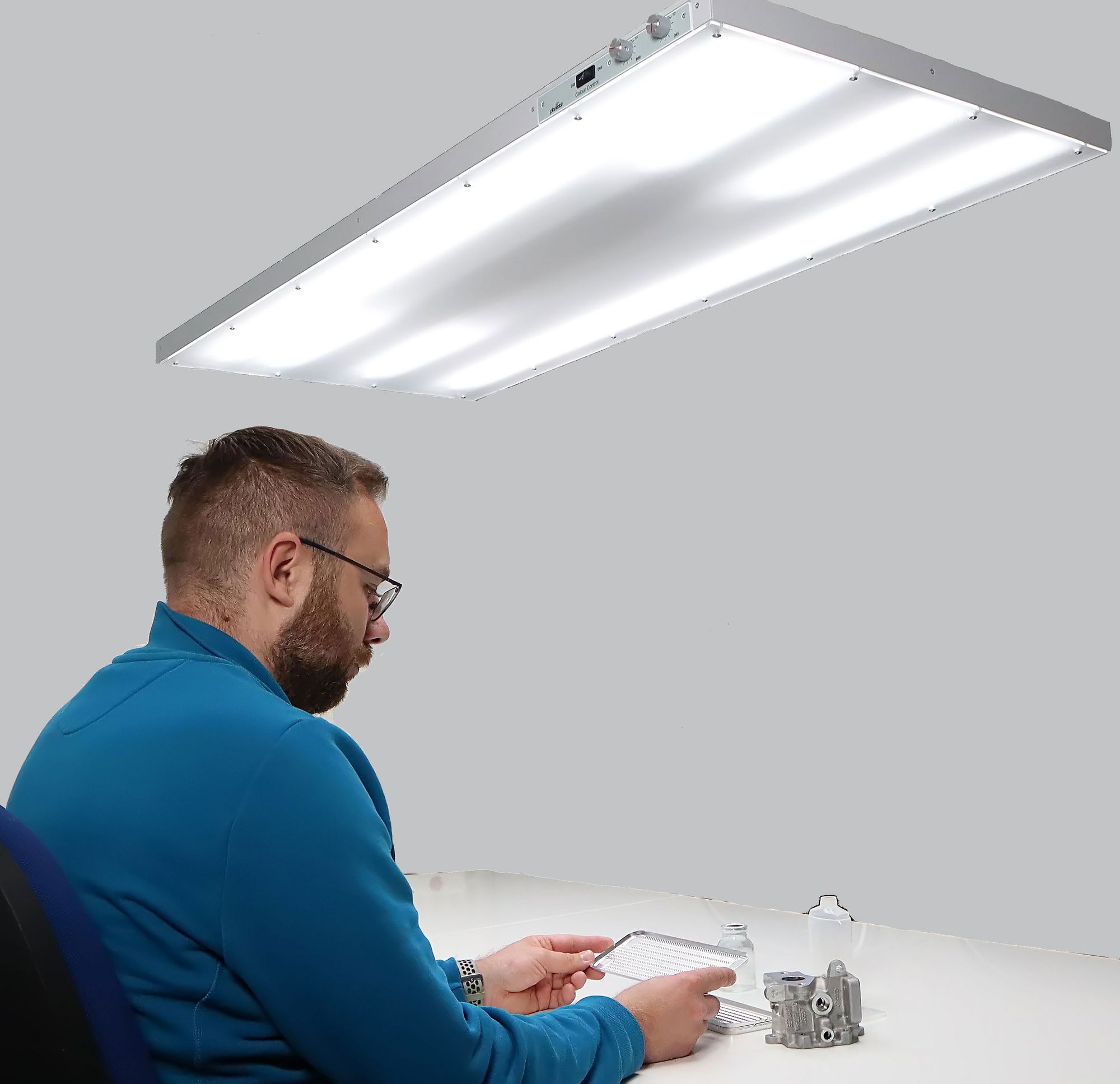 hochwertige LED Arbeitsplatzbeleuchtungen von planistar